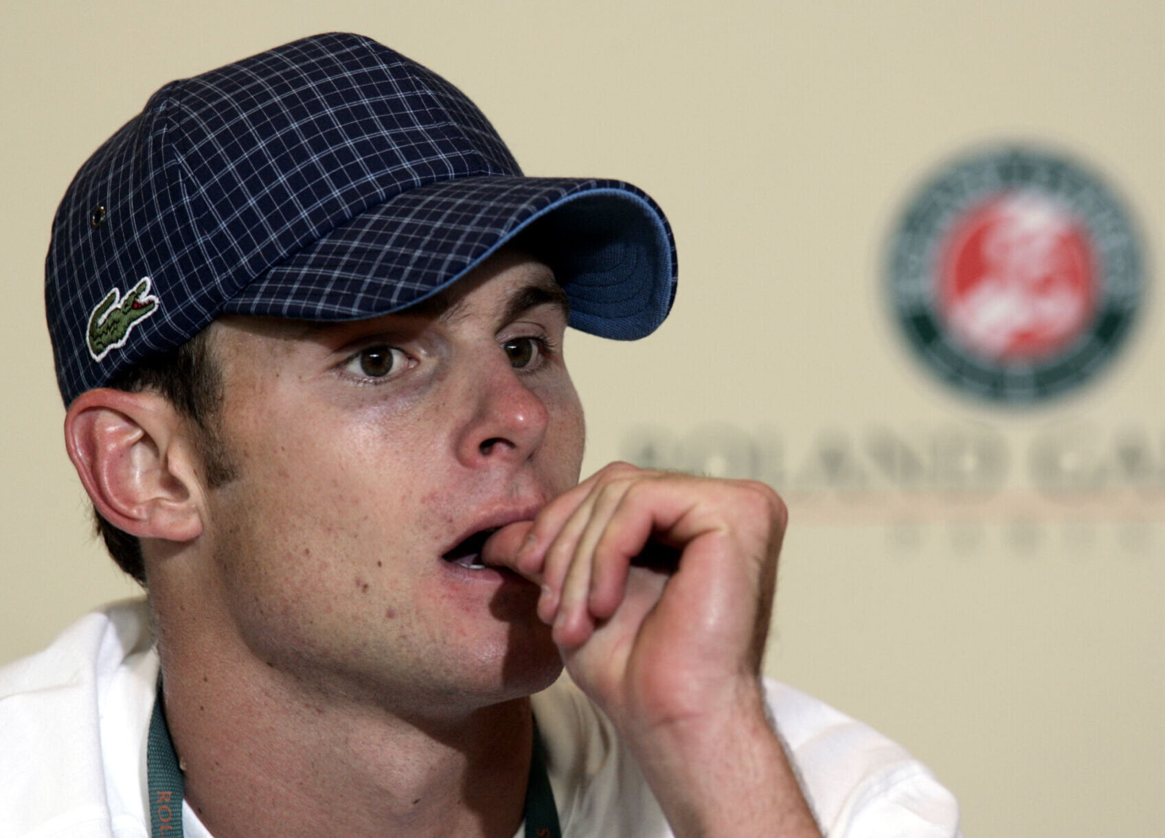 2005: For second straight year, no American man makes it out of second round at French Open